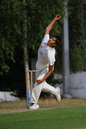 Olivia_bowling North London CC women's player in her delivery stride
