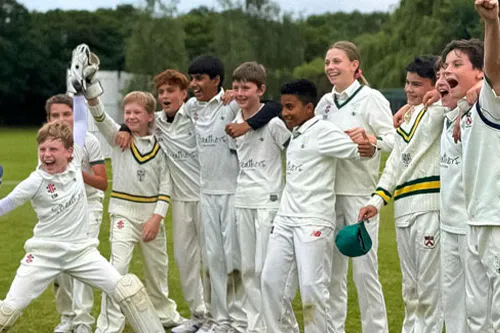 junior-boys-celebrating North London CC juniors celebrating a victory